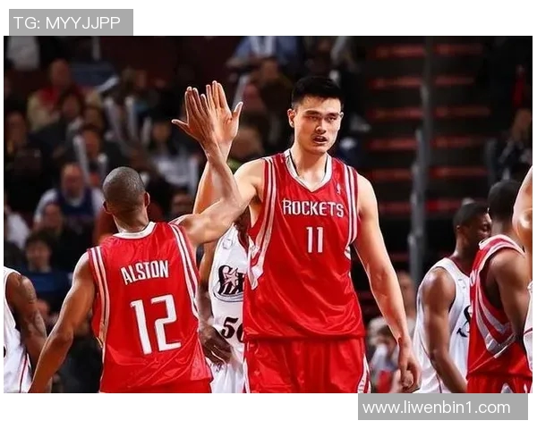 姚明的传奇篮球生涯与对中国体育的深远影响简介